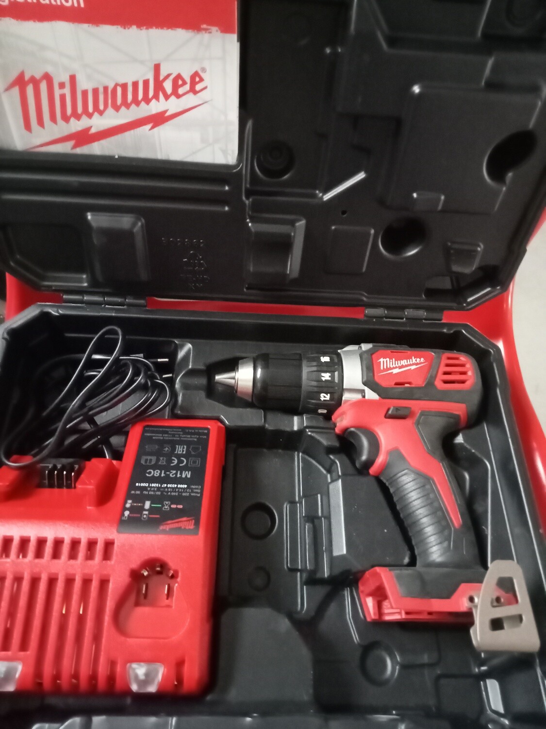 Trapano Avvitatore M18 BDD-202C - Milwakee