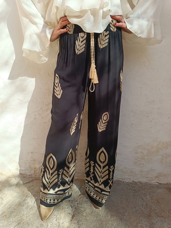 Pantalón bordado negro/dorado ancla