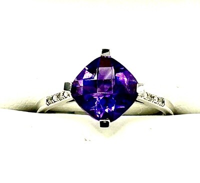 10K WG Amethyst Ring Cushion Cut Sz 7