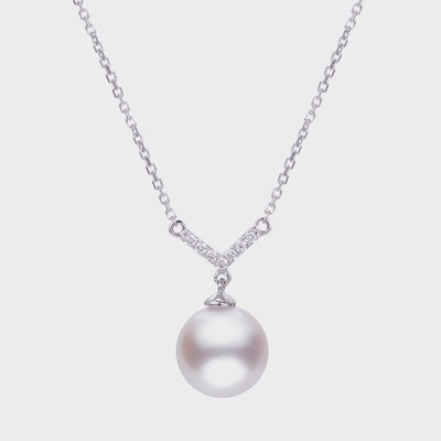 14k WG 8-8.5mm Akoya Cultured Pearl Diamond "V" Necklace 18"