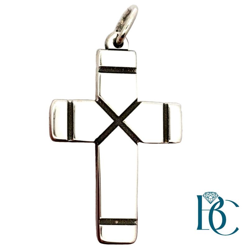SS Traditional Cross Pendant BCJ1126