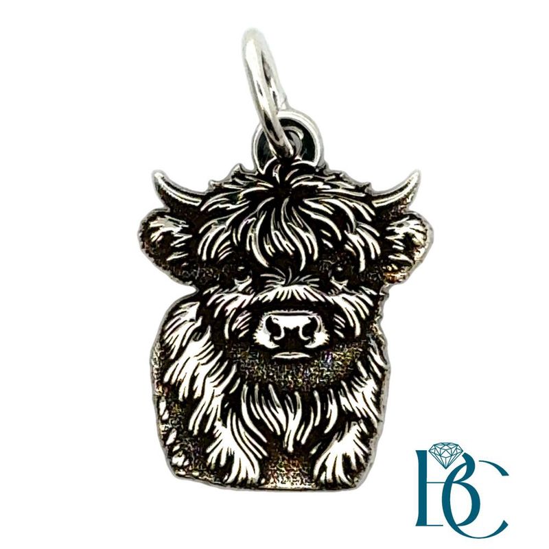 SS Fluffy Highland Cow Charm