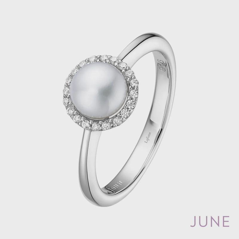 SS Cultured Pearl & Simulated Diamond Ring