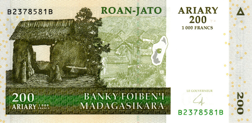 Madagascar 200 Ariary (1000 Francs) 2004 UNC Banknote P-87b Prefix B Suffix B Rasamoely SIg. Paper Money