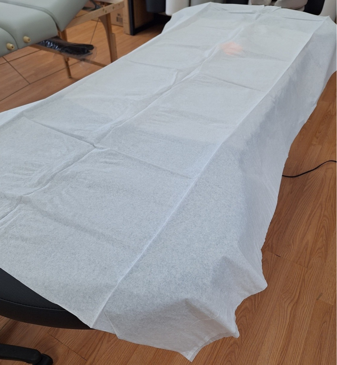Draps de papier, CAISSE de 100x2plis, 40x72&#39;&#39;(100x203cm)