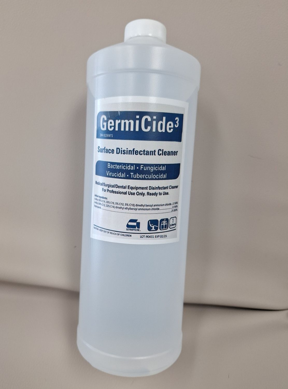 GermiCide 3. Liquide pour vaporisateur 1 Litre, Format: 1 Litre Exp.08/28 lot 92324