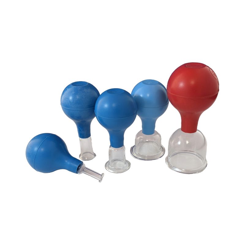 Ventouses  faciales et cicatrice en verre à poire