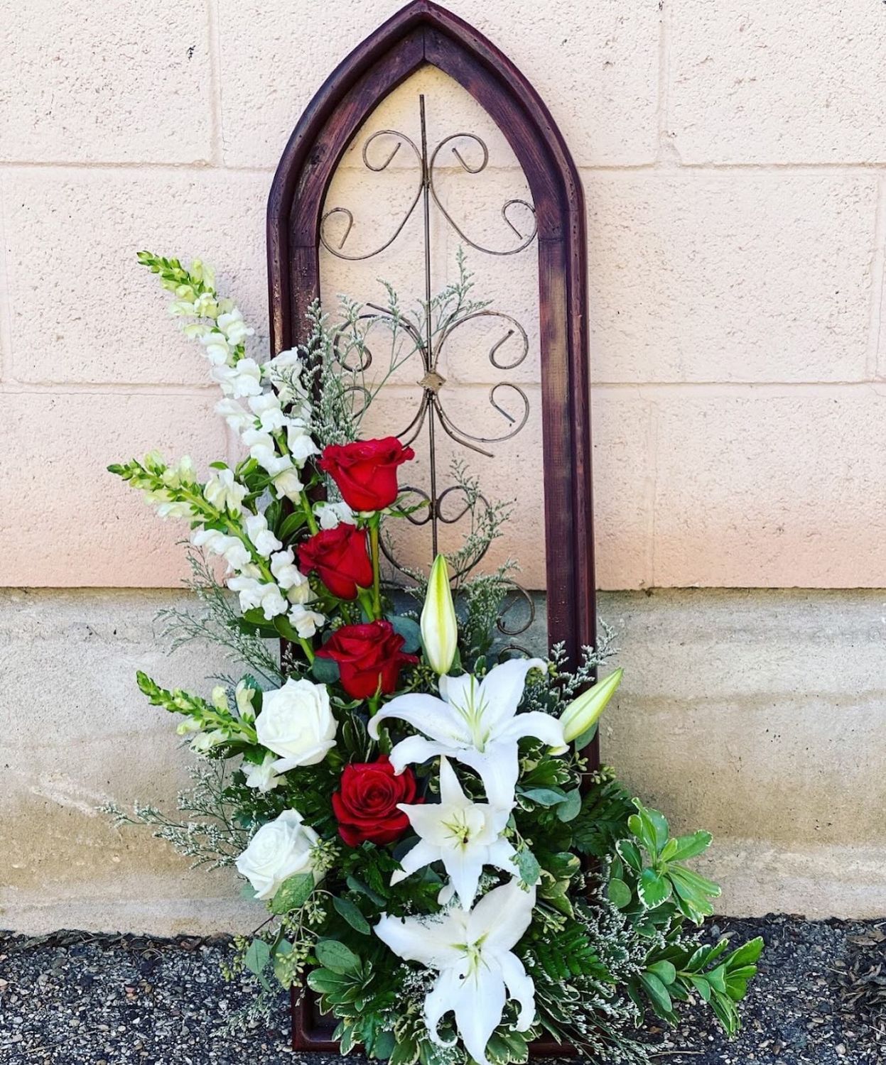 Window Sympathy arrangement