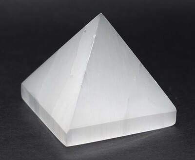 Selenite Pyramid 4X4cm