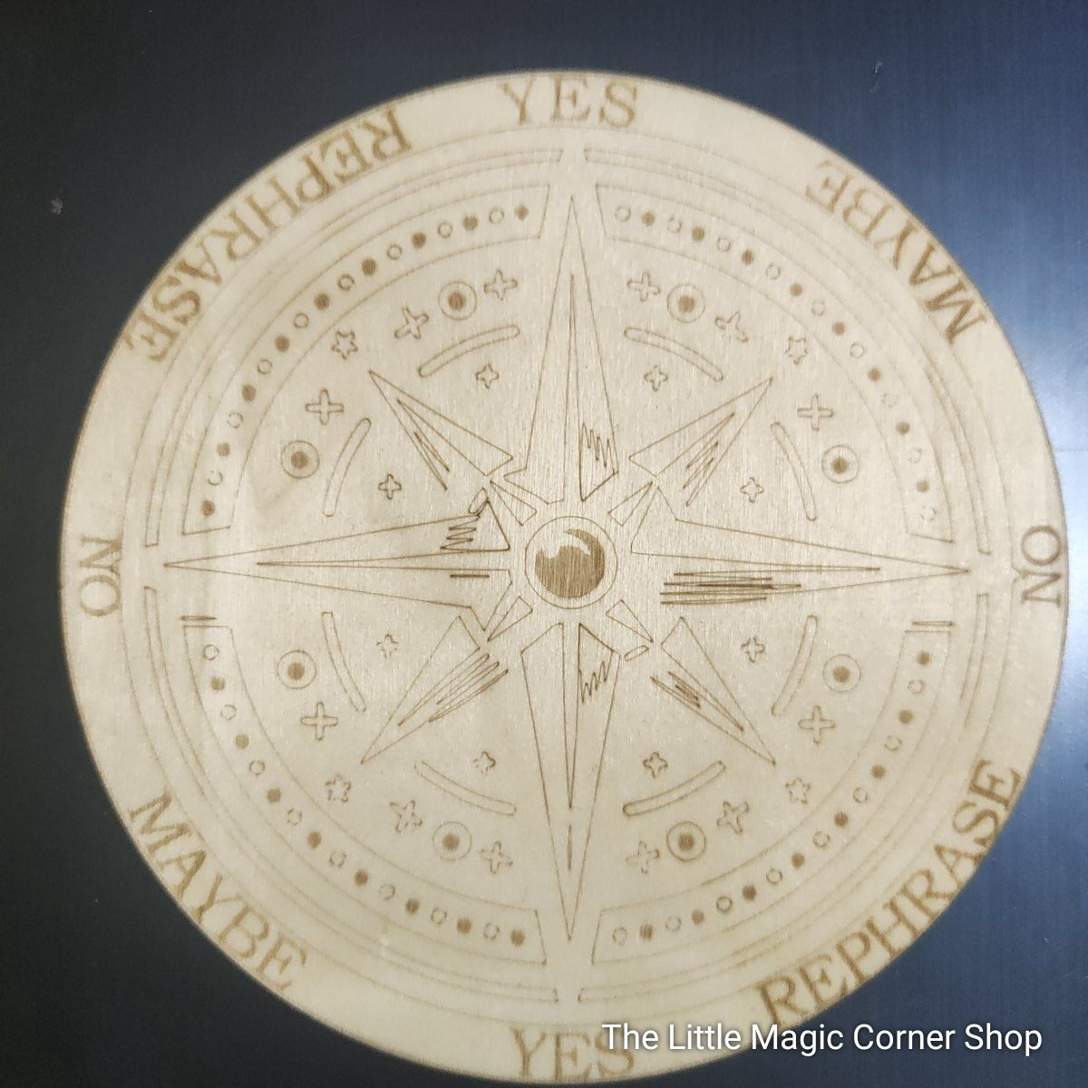 LMCS Divination Plate, Design: Compass/Star