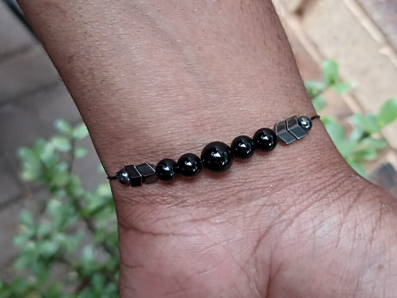 Double Protection string bracelet (adjustable)