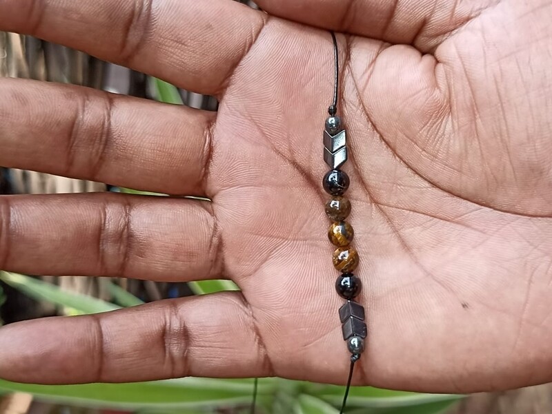 Triple protection string bracelet (adjustable)