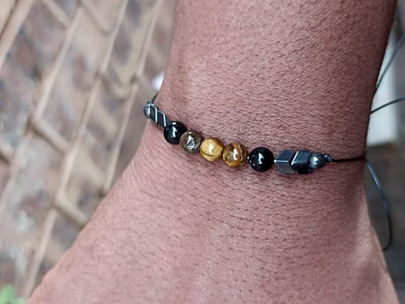 Triple protection string bracelet (adjustable)