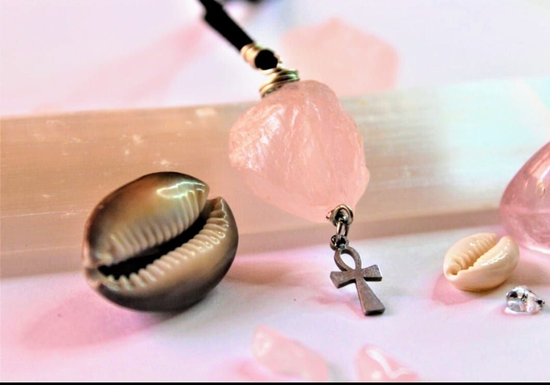 Rose quartz necklace  (for love)