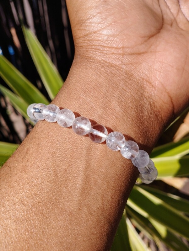 Clear quartz 8mm bead elastic/adjustable bracelet (for a clear mind)