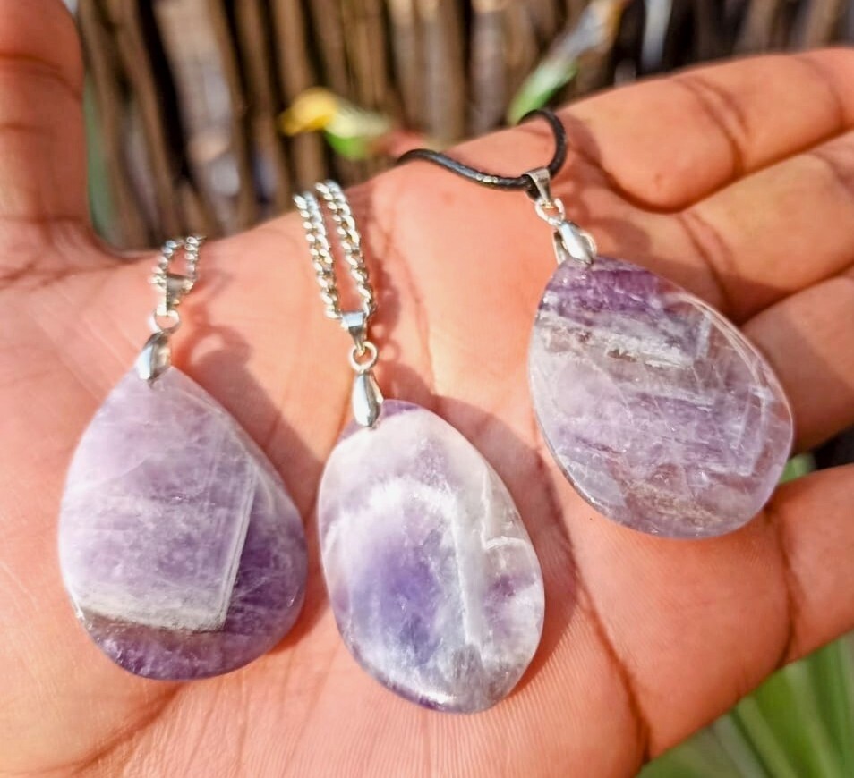 Amethyst oval pendant