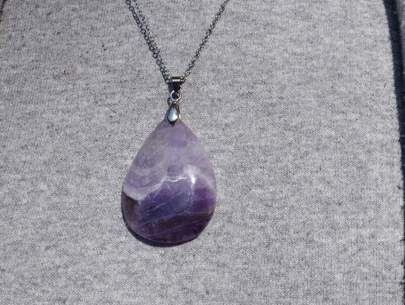 Amethyst oval pendant