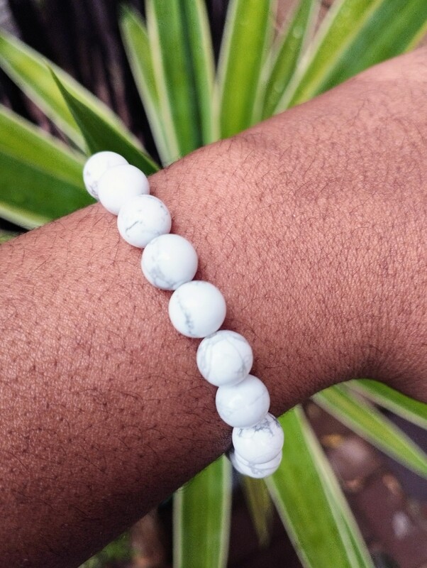 White Howlite bead elastic/adjustable bracelet (for peace &amp; tranquility)