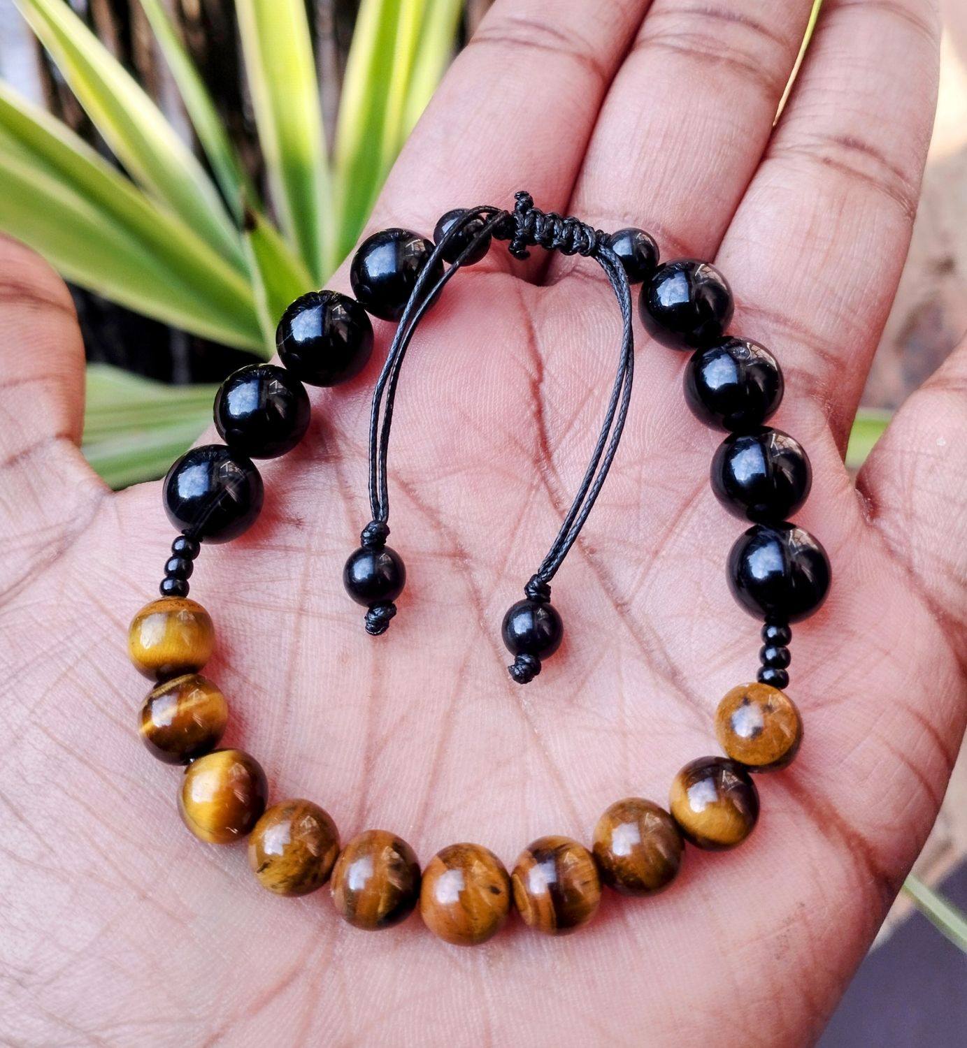Tigers eye &amp; Black agate elastic or adjustable bracelet 