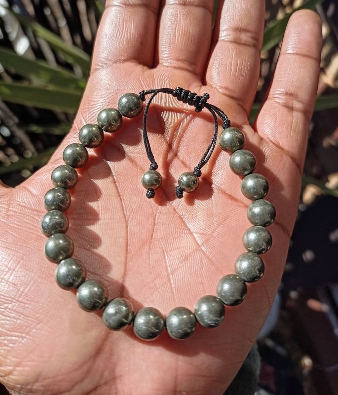 Pyrite bead bracelet (elastic or adjustable)