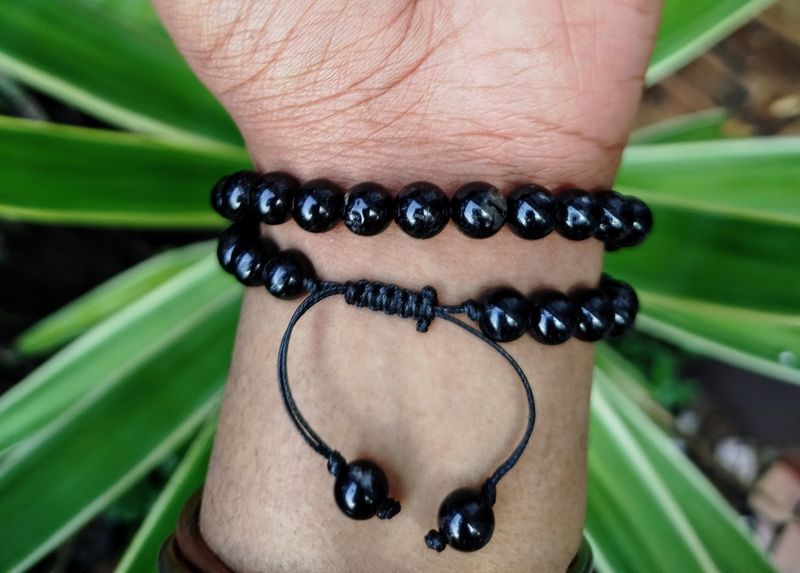 Black Tourmaline elastic or adjustable 8mm bracelet 