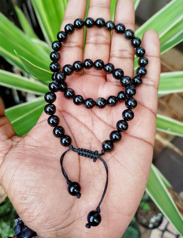 Black Tourmaline elastic or adjustable 8mm bracelet 