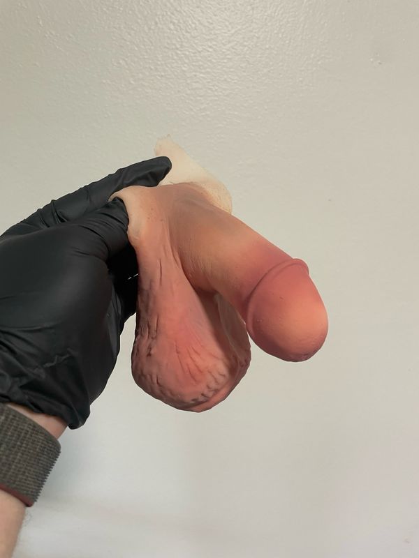 Supersoft F3+ Testes Big Scrotum Sally, No Tab Supersoft F3+ Testes Big Scrotum Sally, No Tab
