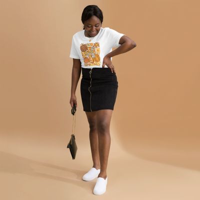 Fall Faith Cross Pumpkin Floral Christian T-Shirt for Women – Unisex Fit, Soft Cotton, Autumn Inspirational Tee