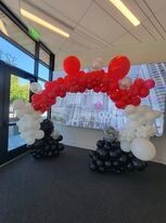 LARGE ORGANIC BALLOON ARCH