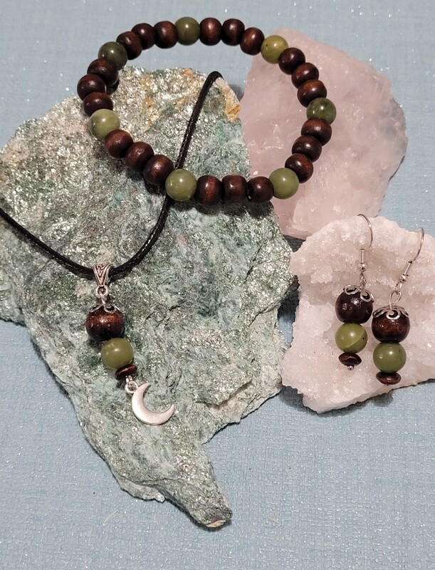 parure jade et perle de bois
