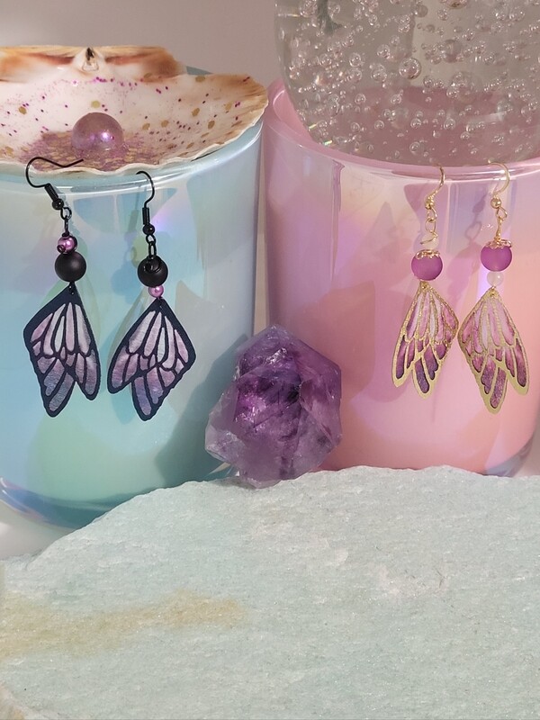 paire de boucles d&#39;oreilles Ailes de papillon asymétrique 