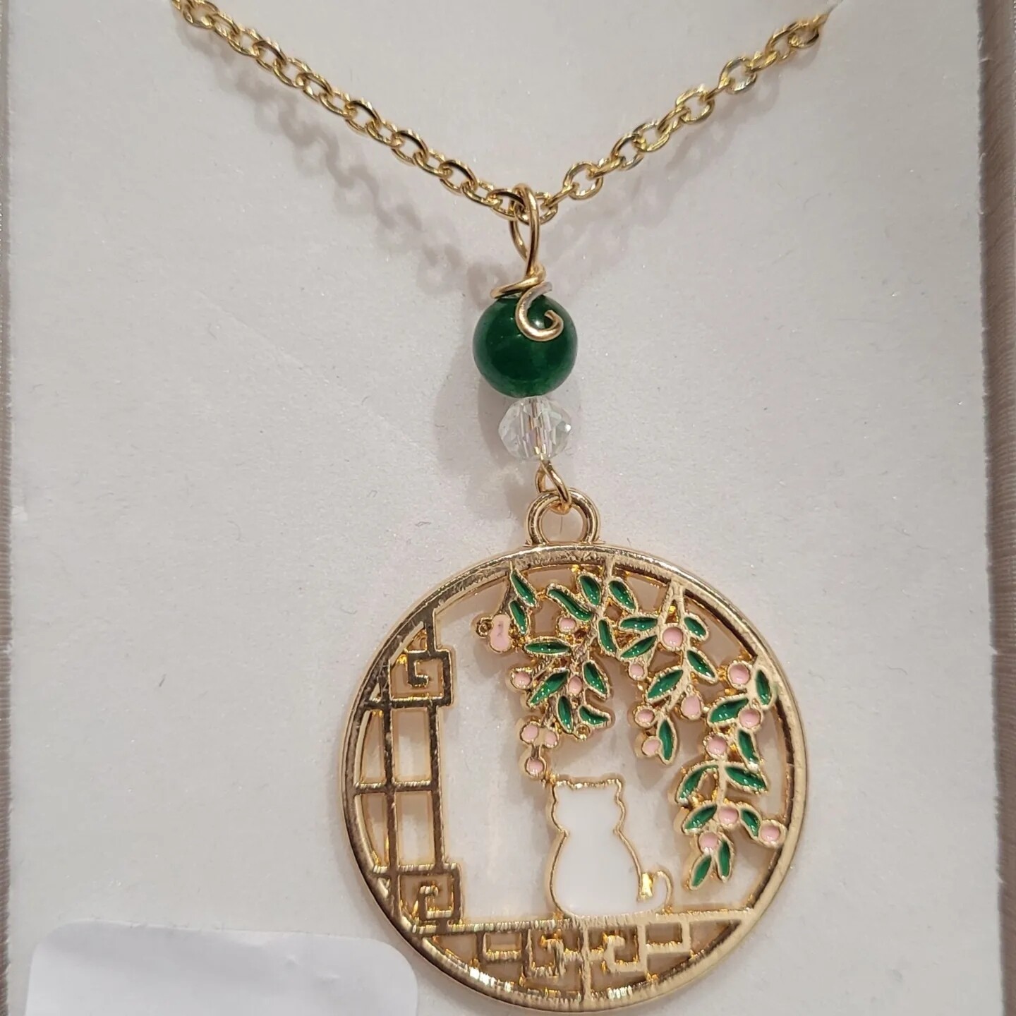 pendentif chat et jade