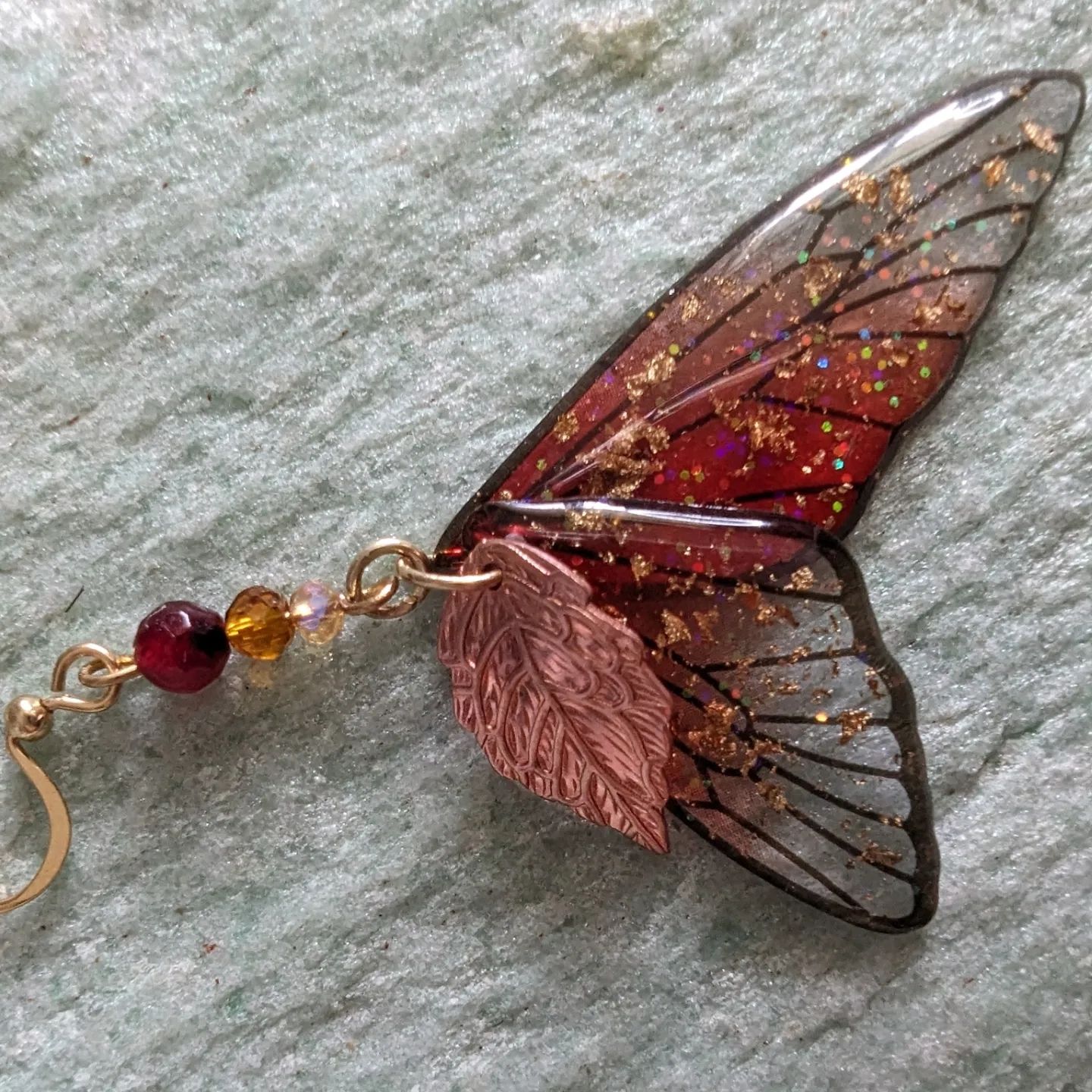 Boucles d&#39;oreilles papillon rouge 🦋