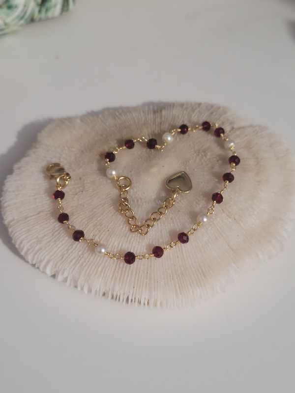 Bracelet petit coeur Grenat  plaqué or