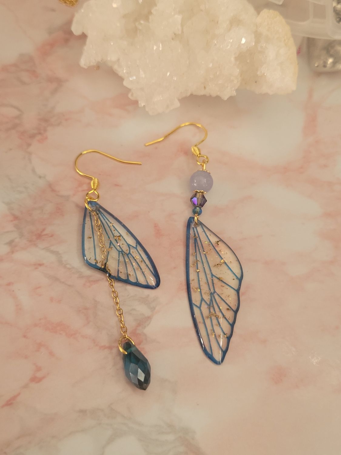 Aqua boucles d&#39;oreilles papillon asymétrique