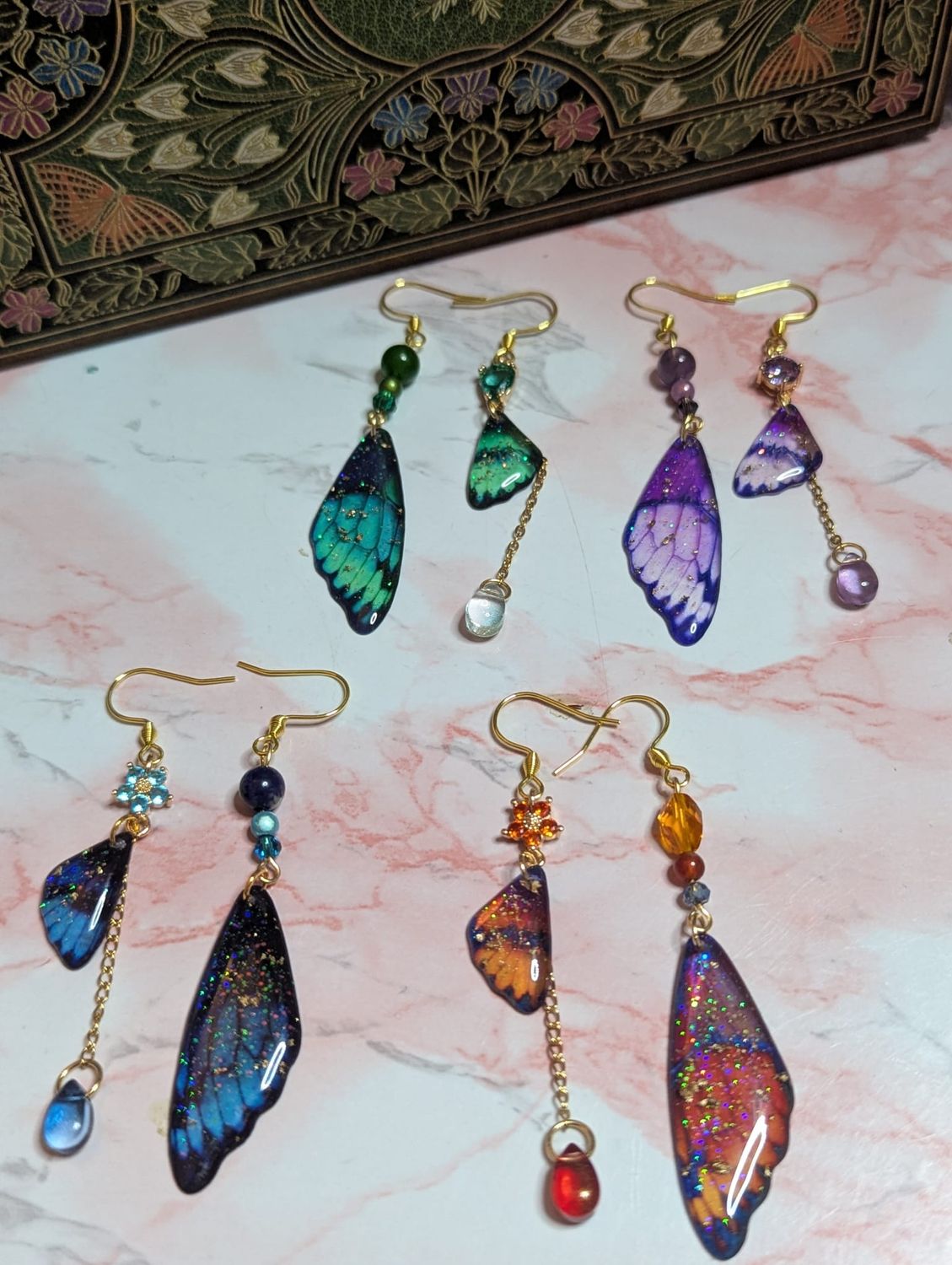 Gardiennes féériques boucles d'oreilles asymétrique