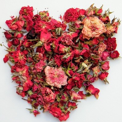 Dried roses and rose products