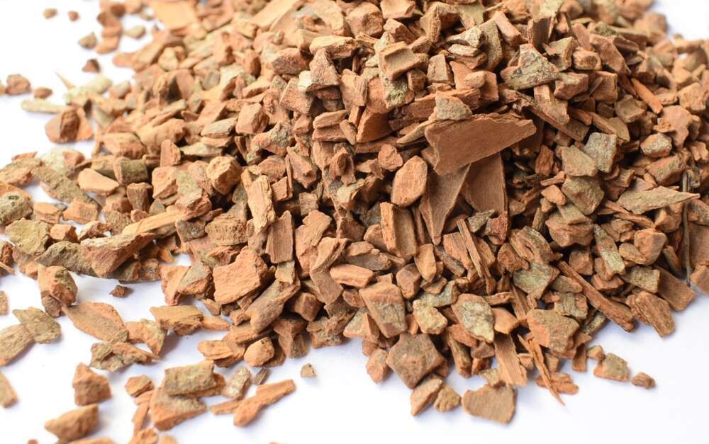 Cinnamon pieces for craft and potpourri