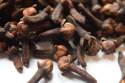 Whole cloves for potpourri and sachets