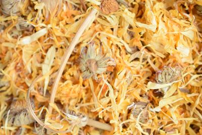 calendula flowers dried