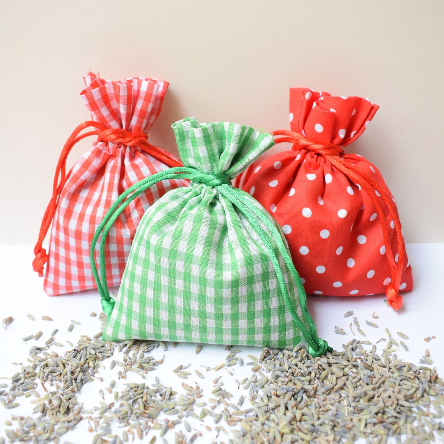 Christmas gingham lavender bags 10cm 3 pack christmas lavender bags