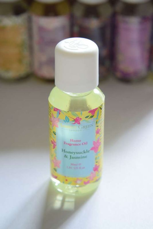 Honeysuckle & Jasmine home fragrance oil 30ml Honeysuckle Jasmine Fragrance Oil