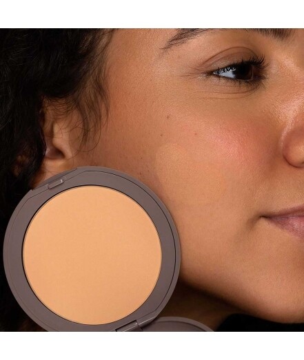 Fondotinta Flat Perfection Tan warm- Neve Cosmetics