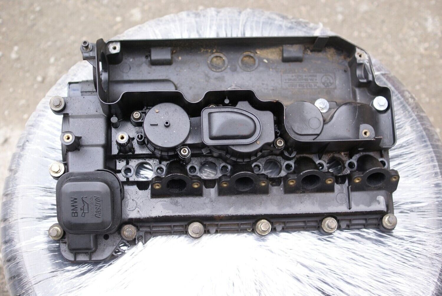 BMW E46 E83 320d M47D20 Ventildeckel