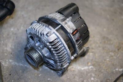 BMW E46 320d 330d 330Xd Lichtmaschine