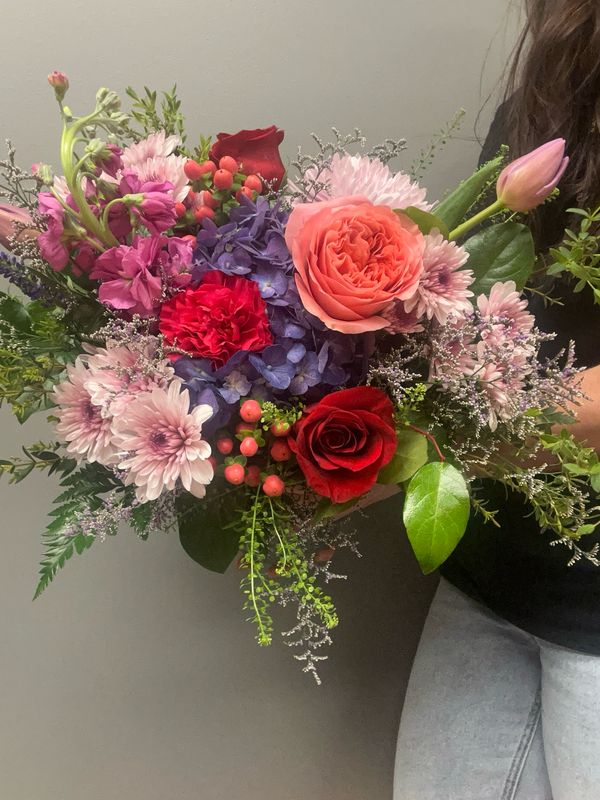 Medium Valentines Arrangement