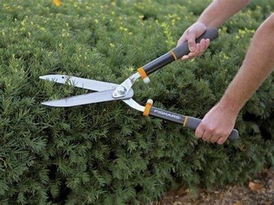 Fiskars® Power-Lever® Softgrip® Hedge Shears (23")