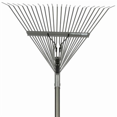 Fiskars® Pro Leaf Rake