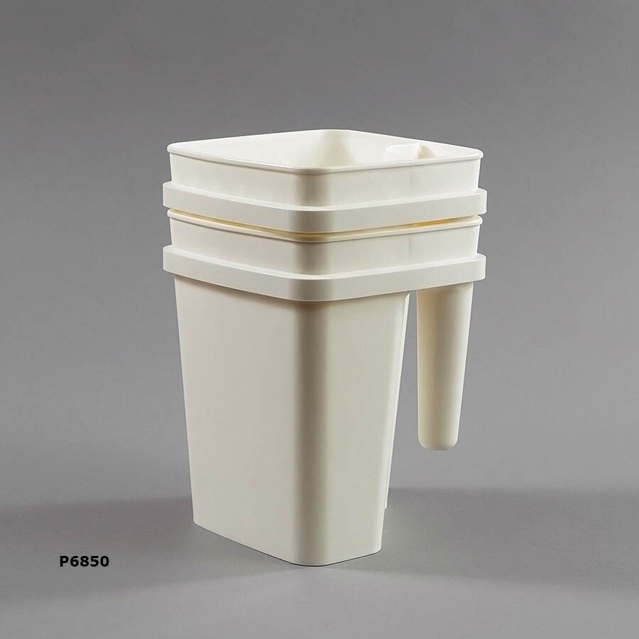 EZ Store Pitcher (85 oz)