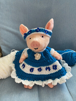 Stuffed pig (penny pig)